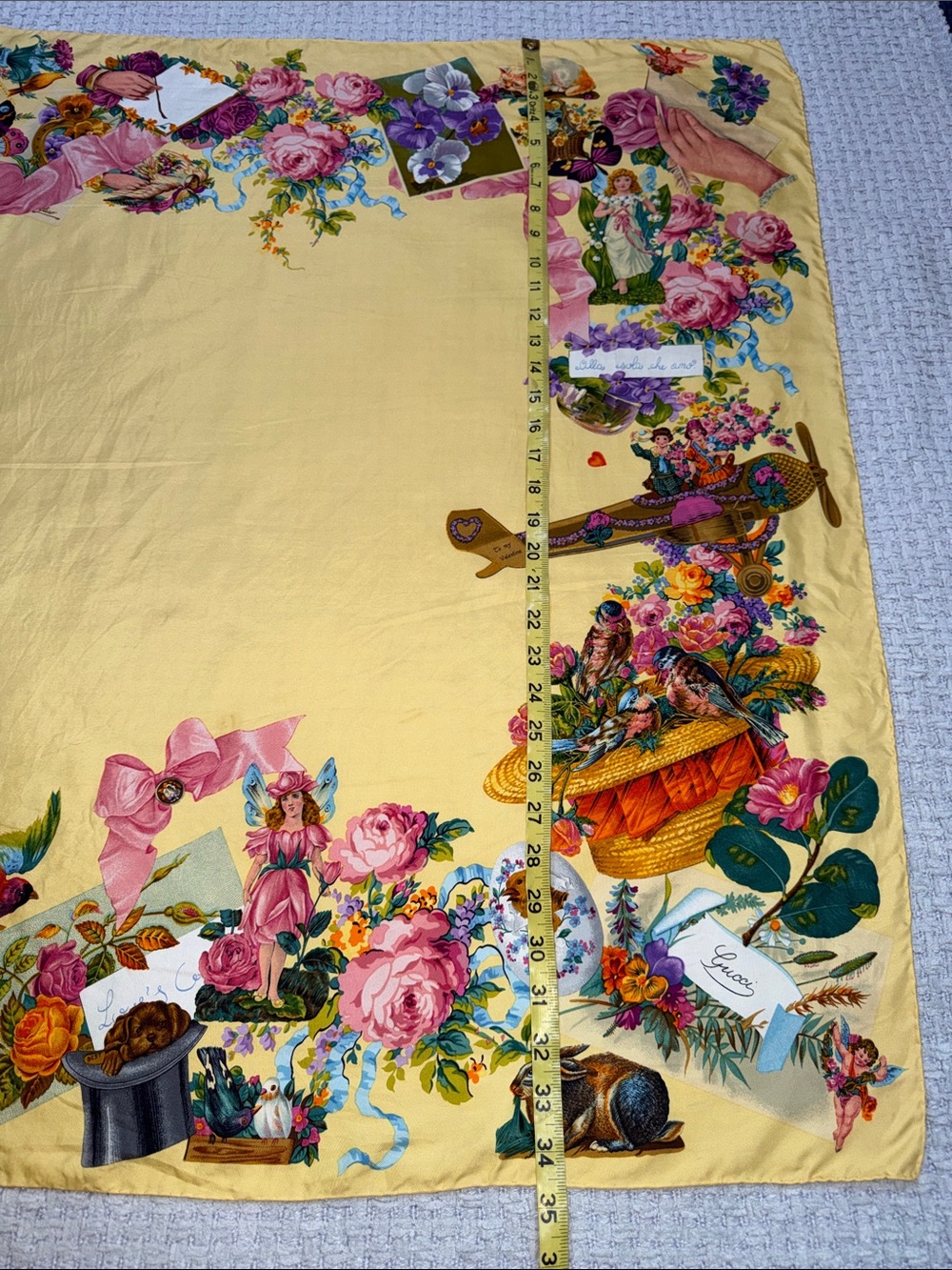 Rare Authentic Gucci Silk Floral Scarf  Whimsical Yellow Animals Hearts Ribbon - Picture 15 of 17